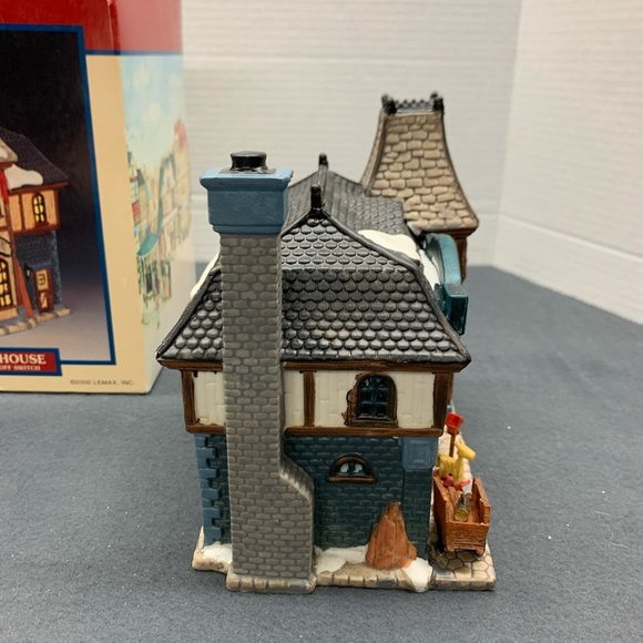 Lemax Caddington Village Chet’s Carpentry & Wood Shop - Picture 3 of 9